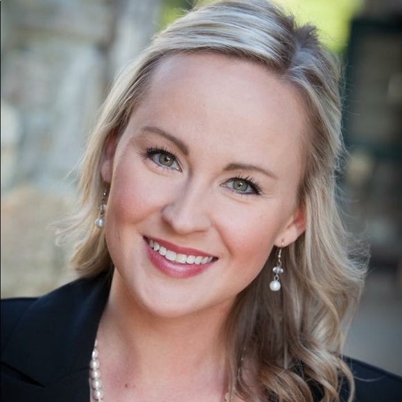 Meet your Posher, Brielle - Picture 1 of 1